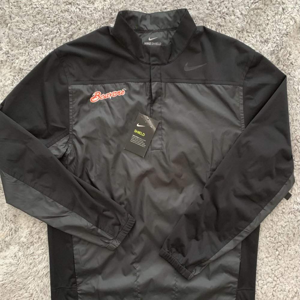 Nike Shield OSU Beavers 1/4 Zip. Medium.